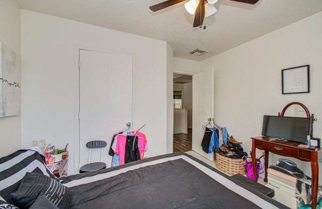 3330 Becker Glen Street, Fresno, TX 77545