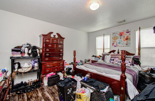 3330 Becker Glen Street, Fresno, TX 77545