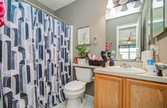 3330 Becker Glen Street, Fresno, TX 77545