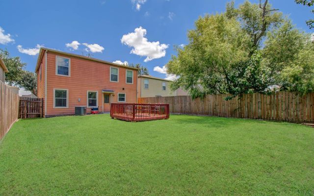 3330 Becker Glen Street, Fresno, TX 77545