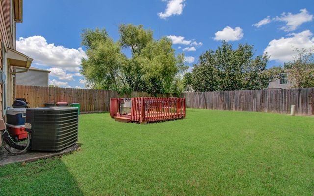 3330 Becker Glen Street, Fresno, TX 77545