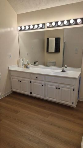 290 Saint Simons Cove, Lawrenceville, GA 30044