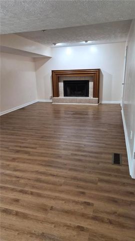 290 Saint Simons Cove, Lawrenceville, GA 30044