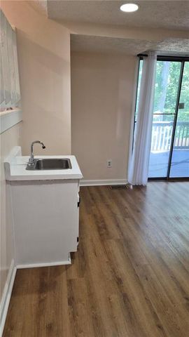 290 Saint Simons Cove, Lawrenceville, GA 30044