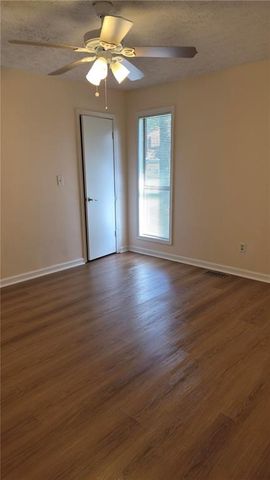 290 Saint Simons Cove, Lawrenceville, GA 30044