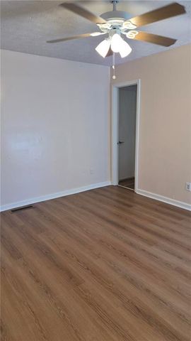 290 Saint Simons Cove, Lawrenceville, GA 30044