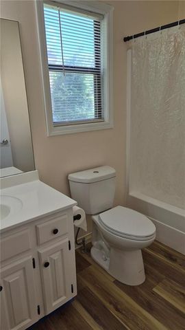 290 Saint Simons Cove, Lawrenceville, GA 30044