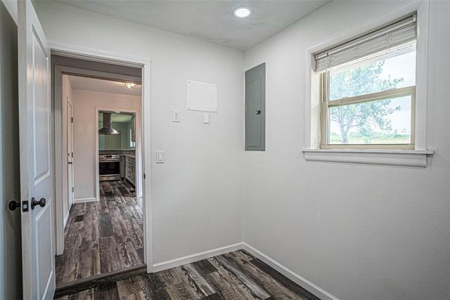 25189 N Wilson Road, Henryetta, OK 74437