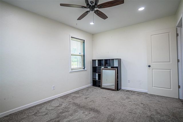 25189 N Wilson Road, Henryetta, OK 74437