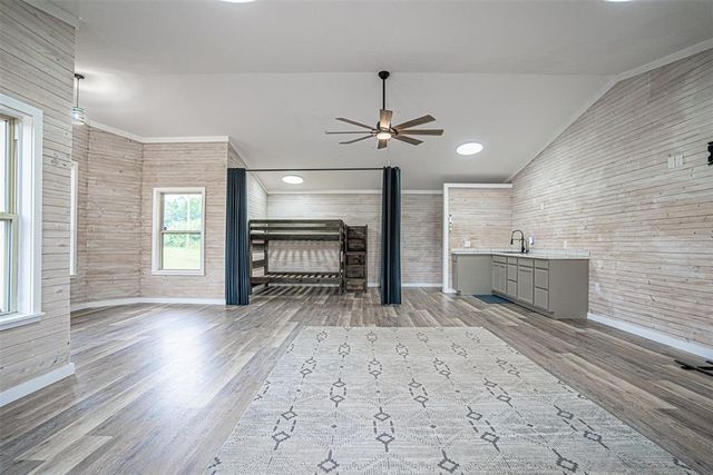 25189 N Wilson Road, Henryetta, OK 74437