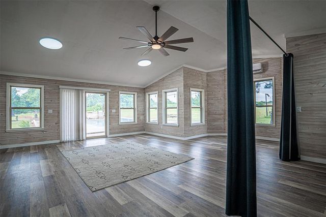 25189 N Wilson Road, Henryetta, OK 74437