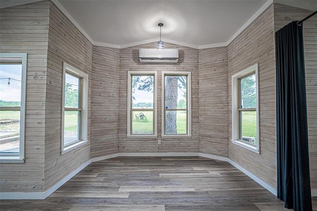 25189 N Wilson Road, Henryetta, OK 74437
