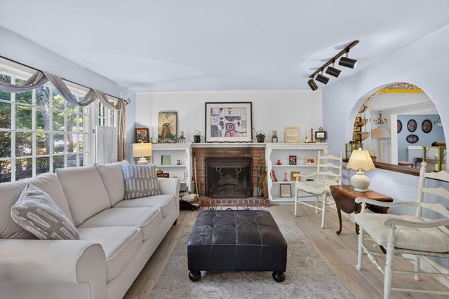 71 Homeport Drive, West Hyannisport, MA 02672