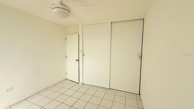 37 ISLA VERDE AVE. 203, Carolina, PR 00979