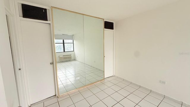 37 ISLA VERDE AVE. 203, Carolina, PR 00979