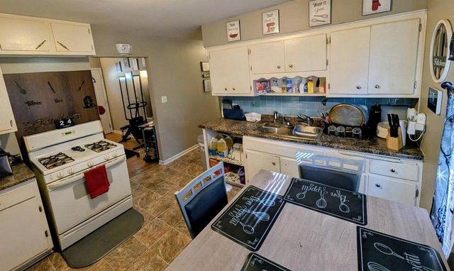 5800 N 63rd STREET, Milwaukee, WI 53218