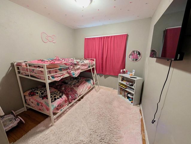 5800 N 63rd STREET, Milwaukee, WI 53218
