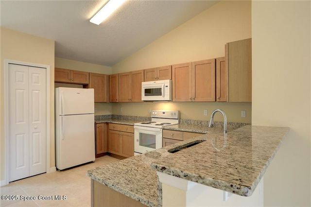 9125 101st Avenue, Vero Beach, FL 32967