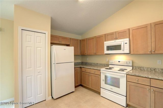 9125 101st Avenue, Vero Beach, FL 32967