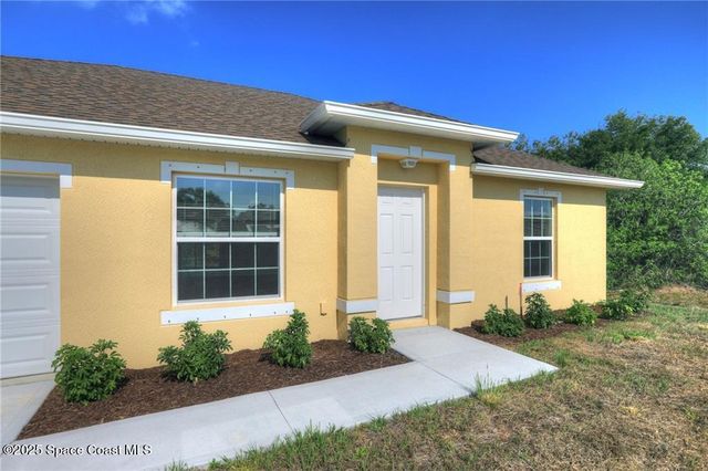 9125 101st Avenue, Vero Beach, FL 32967