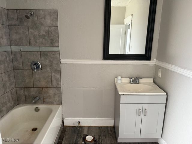 10307 Marlowe Avenue, Cleveland, OH 44108