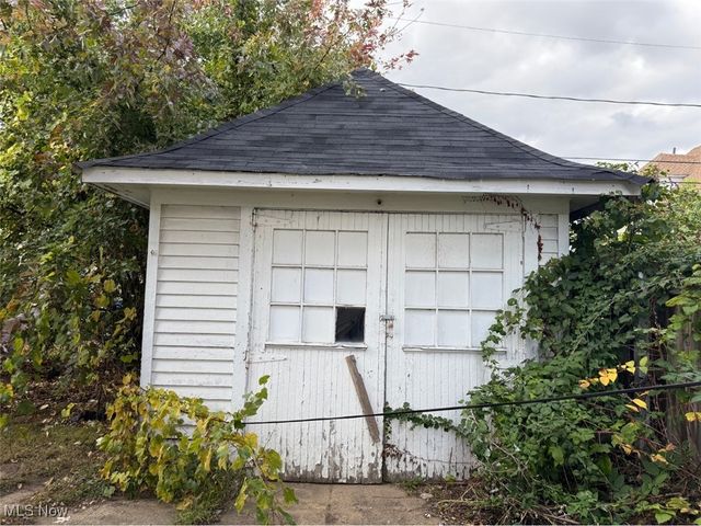 10307 Marlowe Avenue, Cleveland, OH 44108