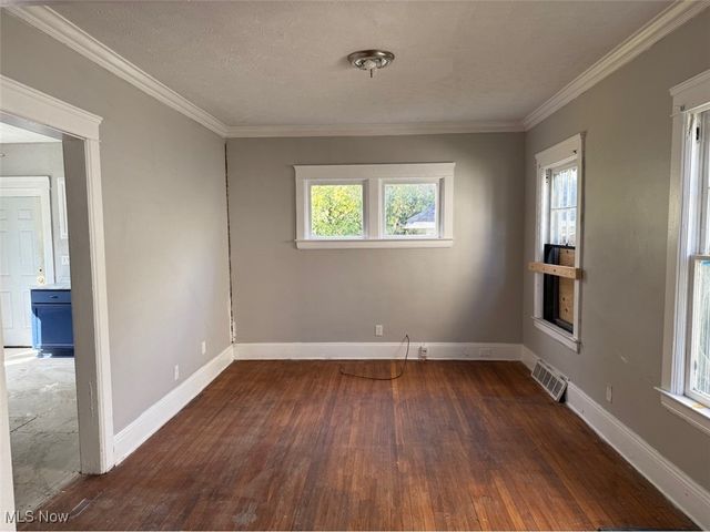 10307 Marlowe Avenue, Cleveland, OH 44108