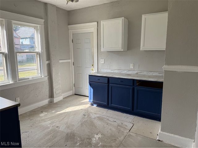 10307 Marlowe Avenue, Cleveland, OH 44108