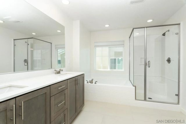 227 Canopy Trails, Fallbrook, CA 92028