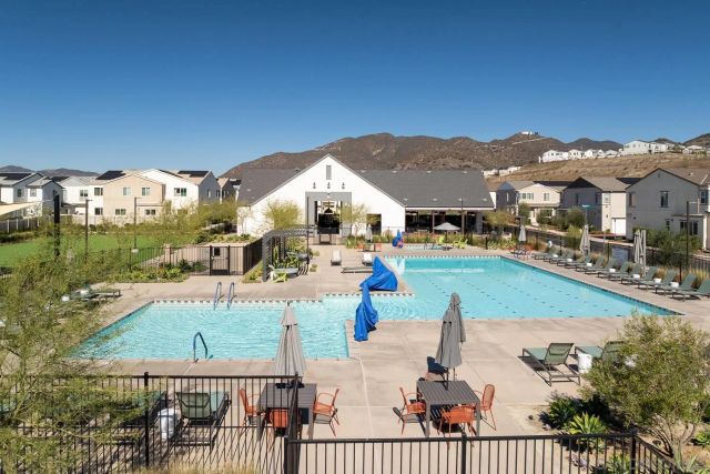 227 Canopy Trails, Fallbrook, CA 92028