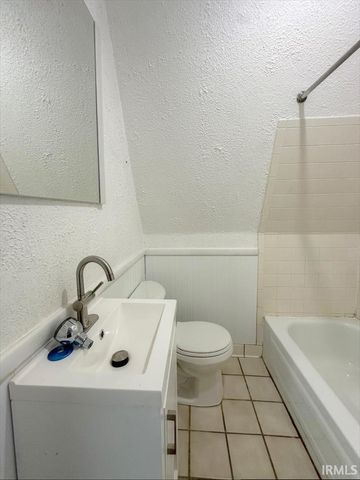 1705 KENSINGTON ON BERKLEY, Kokomo, IN 46901