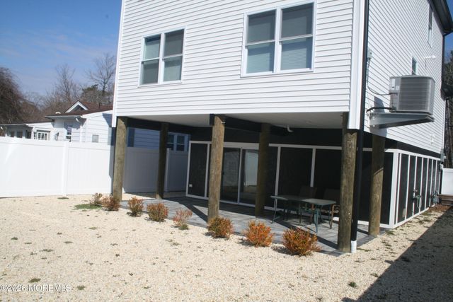 861 Glenwood Place, Brick, NJ 08723