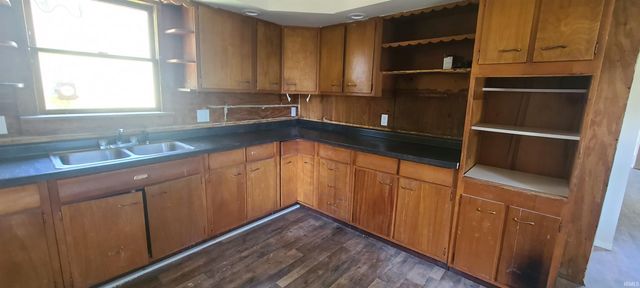 419 E Virginia Street, Evansville, IN 47711