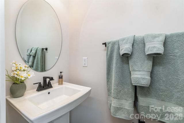 4742 Chastain Avenue, Charlotte, NC 28217
