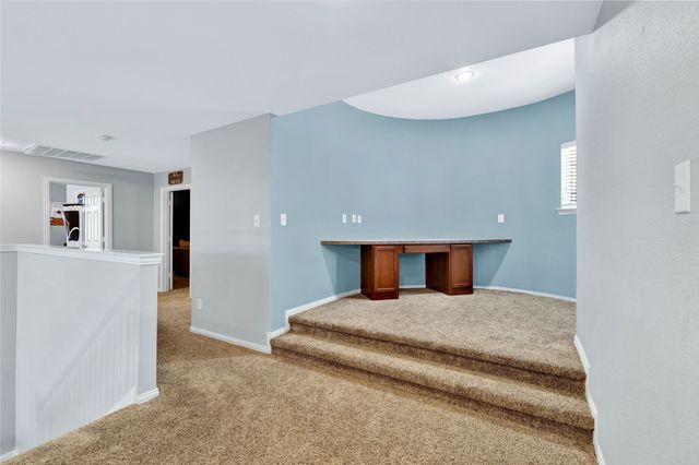 8124 Hickory Upland Drive, Fort Worth, TX 76131