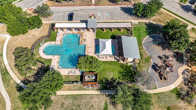 8124 Hickory Upland Drive, Fort Worth, TX 76131