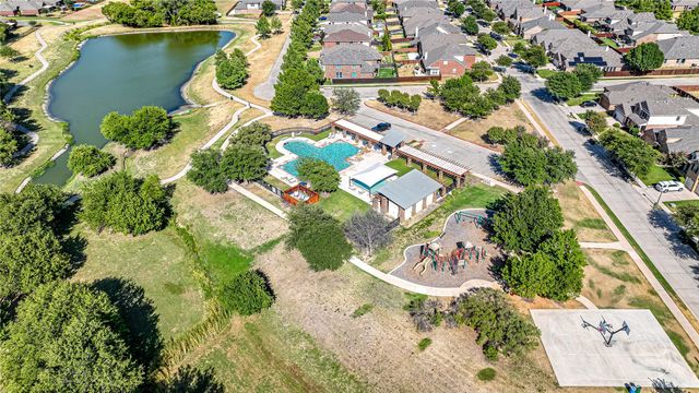 8124 Hickory Upland Drive, Fort Worth, TX 76131