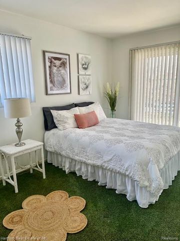 50092 Helfer Boulevard, Wixom, MI 48393