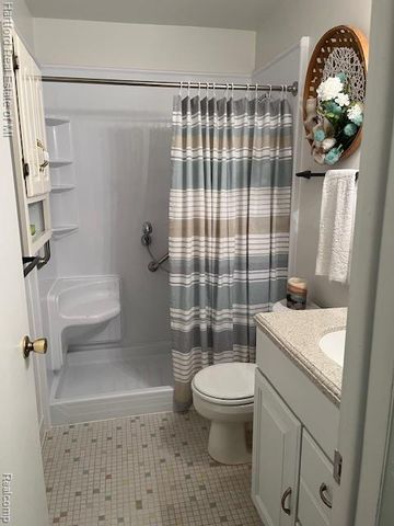 50092 Helfer Boulevard, Wixom, MI 48393