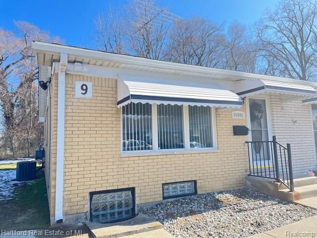 50092 Helfer Boulevard, Wixom, MI 48393