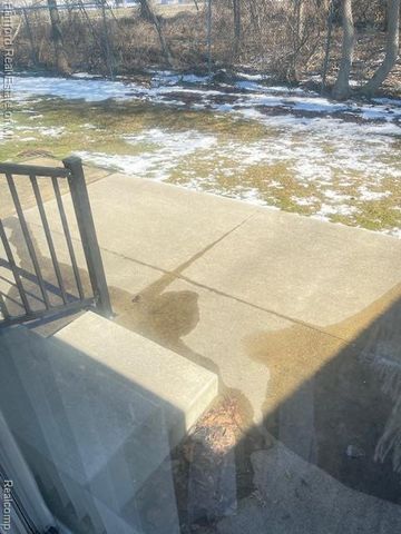 50092 Helfer Boulevard, Wixom, MI 48393