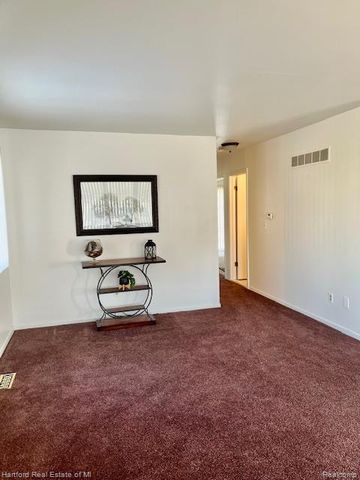 50092 Helfer Boulevard, Wixom, MI 48393