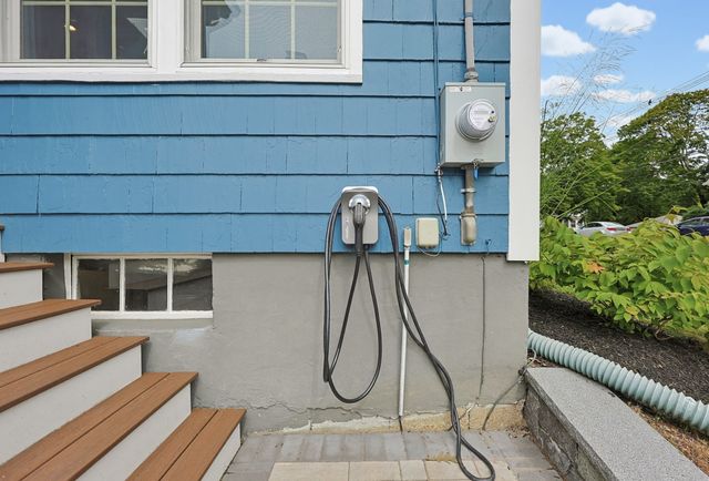 36 Intervale Ter, Reading, MA 01867