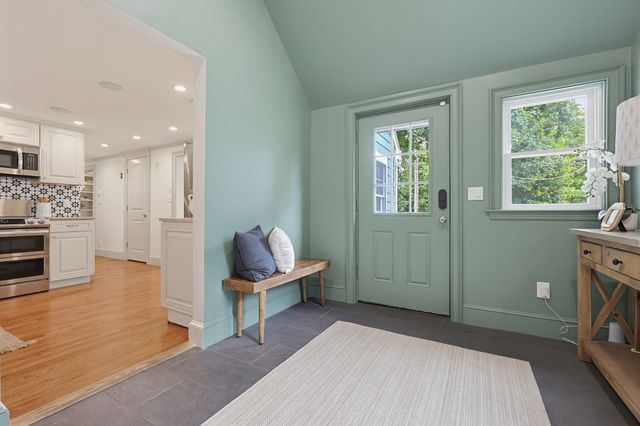 36 Intervale Ter, Reading, MA 01867
