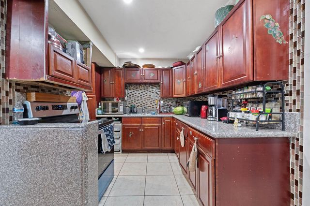 2651 NW 42nd Avenue, Lauderhill, FL 33313