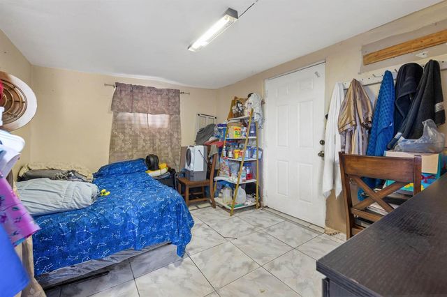 2651 NW 42nd Avenue, Lauderhill, FL 33313