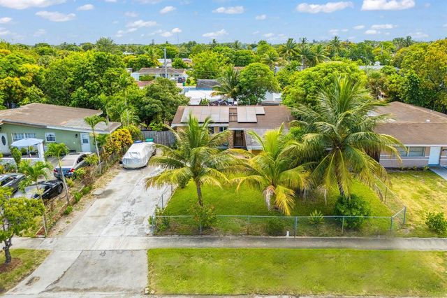 2651 NW 42nd Avenue, Lauderhill, FL 33313