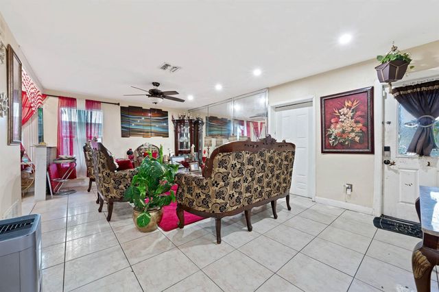 2651 NW 42nd Avenue, Lauderhill, FL 33313