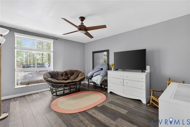 13315 Farm Crest Ct, Midlothian, VA 23112
