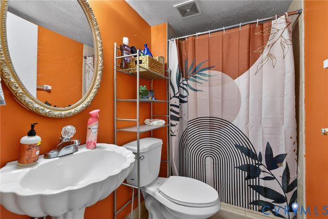 13315 Farm Crest Ct, Midlothian, VA 23112
